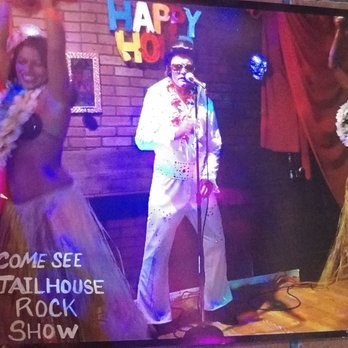 King's Pizza Cafe - Elvis shows and comedy open mic Thursday nights - Pizza Near Me - Honolulu, Hawaii