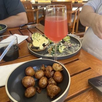 Bear at Stanly Ranch - Mimosa and potatoes - New American Near Me - Napa, California Bear at Stanly Ranch - Mimosa and potatoes - New American Near Me - Napa, California