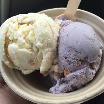 Long Beach Creamery - Cashew Fennel Chip and Blueberry Muffin, im getting addicted to this place! - Ice Cream & Frozen Yogurt Near Me - Long Beach, California