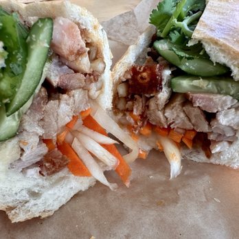 Le’s Banh Mi - Lemongrass Tofu Sandwich - Cafes Near Me - Honolulu, Hawaii Le’s Banh Mi - Lemongrass Tofu Sandwich - Cafes Near Me - Honolulu, Hawaii
