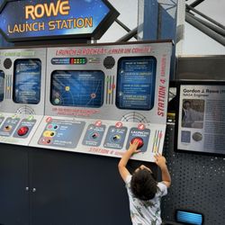Boeing space area