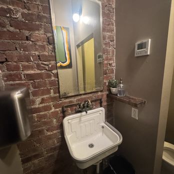 Miss Barb’s Bk - Bathroom - Coffee & Tea Near Me - Brooklyn, New York