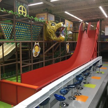 Flight Adventure Park - Manchester - Trampoline Parks Near Me - Manchester, Connecticut