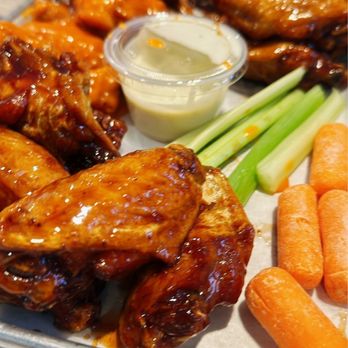 Sliders Grill & Bar - American Near Me - Plantsville, Connecticut
