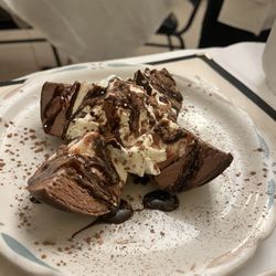 Rini's Restaurant & Wine Bar