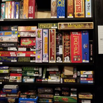 Pawn and Pint - Eatertainment Near Me - Kansas City, Missouri