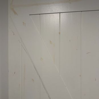 Yogi Bear's Jellystone Park - Do they just let the guests smudge the doors and paint? Confused. - Campgrounds Near Me - Wisconsin Dells, Wisconsin