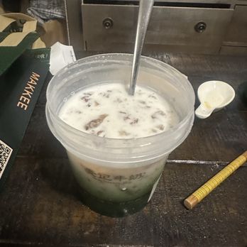 Makkee Dessert - Peach gum lotus seed with fresh milk - Desserts Near Me - Los Angeles, California