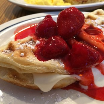 IHOP - Strawberries and Sweet Cream Cheese waffled croissant. It's very delicious and light, perfect if you don't want to feel "guilty" afterwards. - Breakfast & Brunch Near Me - Northridge, California