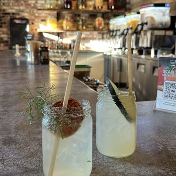 Midtown Spirits - Dillassic Park and White Linen - Bars Near Me - Sacramento, California