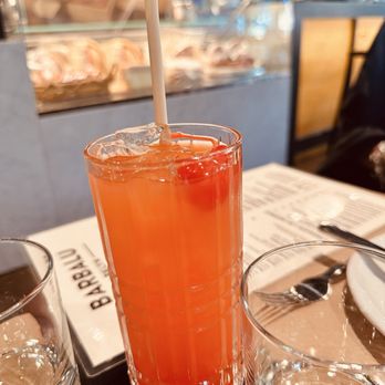 Barbalu Bklyn - Peach Spritz - Italian Near Me - Brooklyn, New York Barbalu Bklyn - Peach Spritz - Italian Near Me - Brooklyn, New York