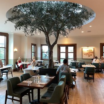 Laurel Restaurant - Atmosphere - Italian Near Me - West Lake Hills, Texas Laurel Restaurant - Atmosphere - Italian Near Me - West Lake Hills, Texas