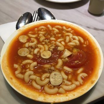 紅磡冰室 - Breakfast set C - tomato macaroni soup with sausages - Hong Kong Style Cafe Near Me - Hong Kong, HK
