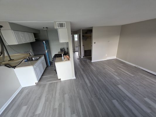 Interior Painting - Transform your home with professional interior painting! Our skilled painters deliver smooth finishes, clean lines, and beautiful colors that bring your space to life. We protect your furniture, prep surfaces properly, and leave your home spotless.
✅ Free estimates
✅ Fast & reliable service
✅ Affordable pricing

Call today and refresh your home with a flawless paint job!