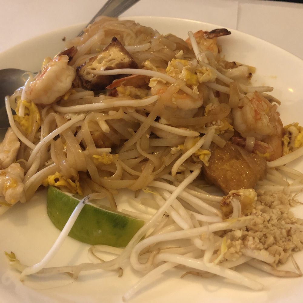 Sweet Basil Thai - Shrimp pad thai - Thai Near Me - Berkeley, California Sweet Basil Thai - Shrimp pad thai - Thai Near Me - Berkeley, California