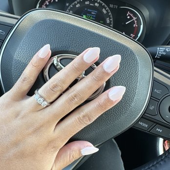Aqua Nails Bar - Nail Salons Near Me - Fresno, California
