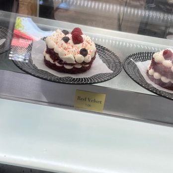 Sweet time - Red velvet cake - Coffee & Tea Near Me - La Verne, California