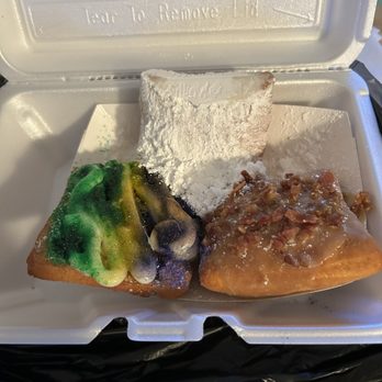 Dusty Biscuit Beignets - The Jazz Trio Beignet - Coffee & Tea Near Me - Fort Worth, Texas