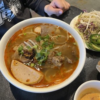 Pho 602 Vietnamese Restaurant - Bun bo hue - Vietnamese Near Me - Phoenix, Arizona
