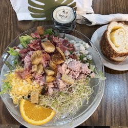 The Bluebird - Chef salad