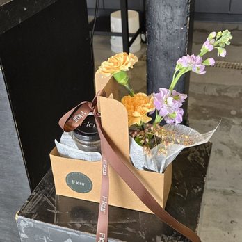 FLEUR Studio - Florists Near Me - Kirkland, Washington FLEUR Studio - Florists Near Me - Kirkland, Washington