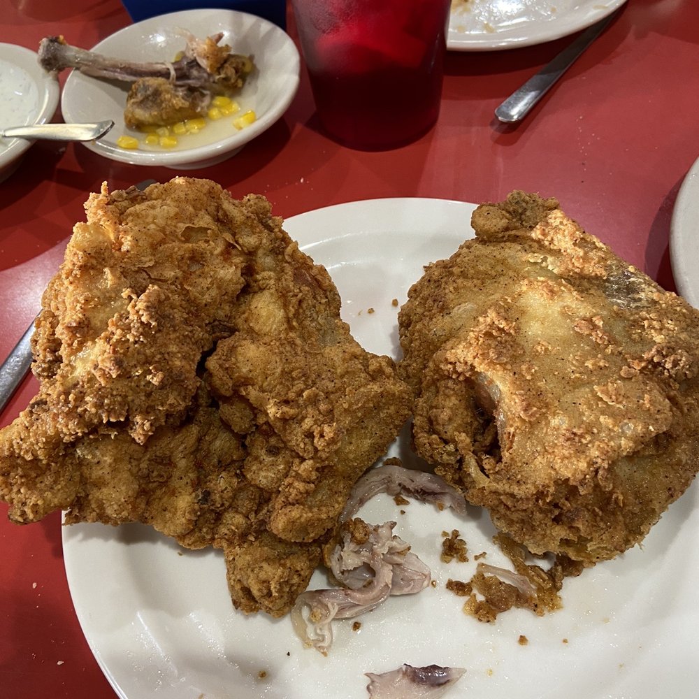 Freeway Cafe - Broasted chicken. My wife got the wing and I ate the drumstick before I took pictures - Diners Near Me - Tulsa, Oklahoma Freeway Cafe - Broasted chicken. My wife got the wing and I ate the drumstick before I took pictures - Diners Near Me - Tulsa, Oklahoma