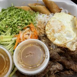 Fresh Vietnamese Bistro and Teahouse - Grilled beef vermicelli. 9/10