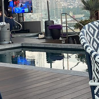 K Tower Hotel - Hot tub and pool, Bar and sushi bar - Hotels Near Me - Tijuana, BCN