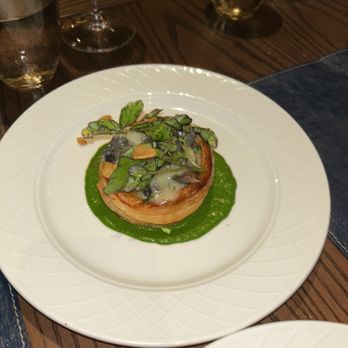 Perseid - Escargot en Vol au Vent, meh no flavor - Breakfast & Brunch Near Me - Houston, Texas Perseid - Escargot en Vol au Vent, meh no flavor - Breakfast & Brunch Near Me - Houston, Texas