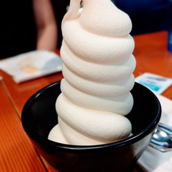 Rondo Japanese Kitchen - Lemon Curd Soft Serve ($5)