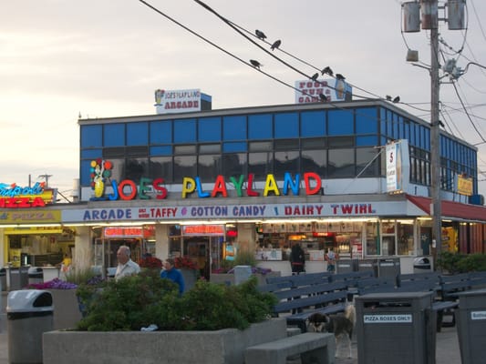 Joe's Playland by null