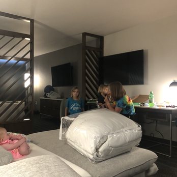 Courtyard by Marriott Rapid City - Two TVs for each side of room - Hotels Near Me - Box Elder, South Dakota Courtyard by Marriott Rapid City - Two TVs for each side of room - Hotels Near Me - Box Elder, South Dakota