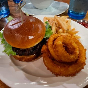 Holoholo Grill - Holoholo burger - delicious - Hawaiian Near Me - Koloa, Hawaii Holoholo Grill - Holoholo burger - delicious - Hawaiian Near Me - Koloa, Hawaii