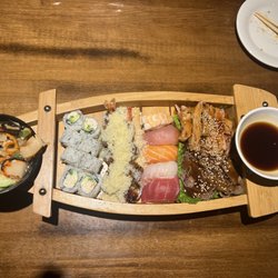 Oishi Sushi Asian Fusion