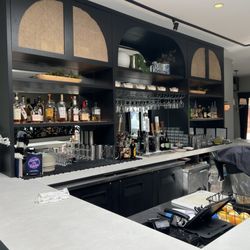 Kin & Folk - Bar