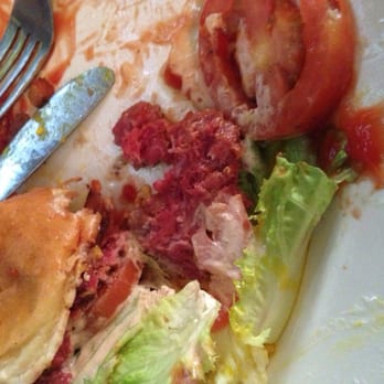 Honeypie Cafe - Ordered my burger medium well...got it and it was raw on the inside - New American Near Me - Milwaukee, Wisconsin
