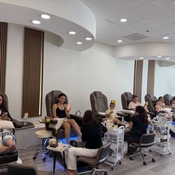 Aura Nail & Lash - All of the ladies on Mother's Day