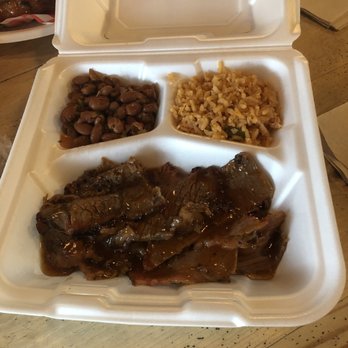 492 Bbq - 1 meat/2 side plate with sliced brisket, rice, and beans - Barbeque Near Me - Mission, Texas 492 Bbq - 1 meat/2 side plate with sliced brisket, rice, and beans - Barbeque Near Me - Mission, Texas