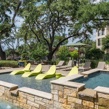 The Brackenridge - Apartments Near Me - San Antonio, Texas