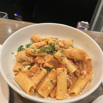 Iron Tail Tavern - Bolognese Pasta - Cocktail Bars Near Me - Buffalo, New York