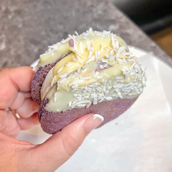 W Living Room Bar - Ube ice cream sandwich - Music Venues Near Me - Seattle, Washington W Living Room Bar - Ube ice cream sandwich - Music Venues Near Me - Seattle, Washington