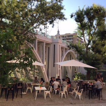 Terraza Collins - Cocktail Bars Near Me - Madrid, M