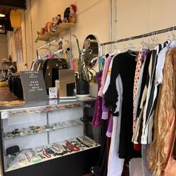 Arizona Trading Company - When you enter!