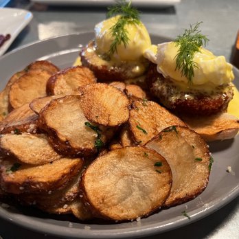 Toast - Crab Cake Benedict - Breakfast & Brunch Near Me - Temecula, California Toast - Crab Cake Benedict - Breakfast & Brunch Near Me - Temecula, California