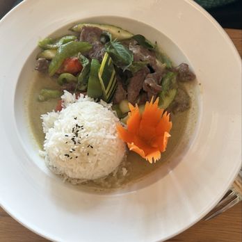 Sand Pebbles Restaurant - Green Curry** - Thailand - Asian Fusion Near Me - Beachwood, Ohio Sand Pebbles Restaurant - Green Curry** - Thailand - Asian Fusion Near Me - Beachwood, Ohio