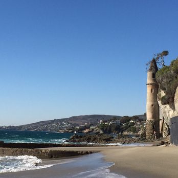 Victoria Beach - Beaches Near Me - Laguna Beach, California