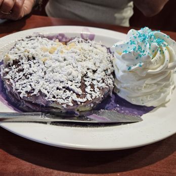 Eggs 'n Things - Waikiki Beach Eggspress - Pancakes - Breakfast & Brunch Near Me - Honolulu, Hawaii Eggs 'n Things - Waikiki Beach Eggspress - Pancakes - Breakfast & Brunch Near Me - Honolulu, Hawaii