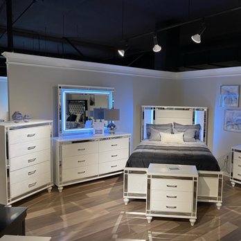 Glam Furniture - Furniture Stores Near Me - Irving, Texas