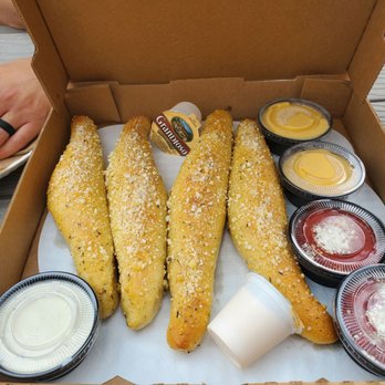 Futuro - Breadsticks - Pizza Near Me - Indianapolis, Indiana Futuro - Breadsticks - Pizza Near Me - Indianapolis, Indiana