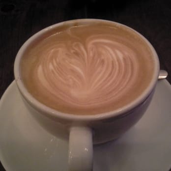 Café Pamenar - Latte - just under $4 - Coffee & Tea Near Me - Toronto, Ontario